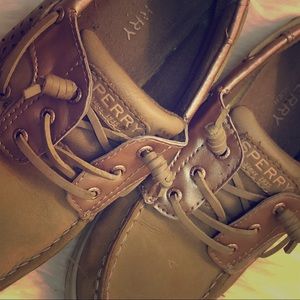 Sperrys girl shoes